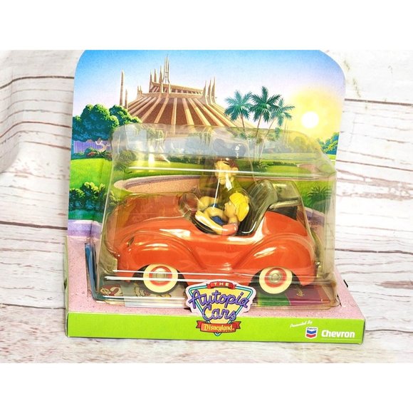 Vintage 2000 The Autopia Cars Disneyland Chevron Cars - Free Postcard & Stickers - Picture 6 of 16